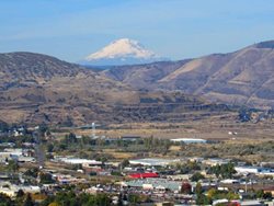 The-Dalles-with-Mt-Adams