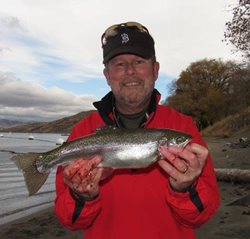 Lake-Roosevelt-Tom-with-trout